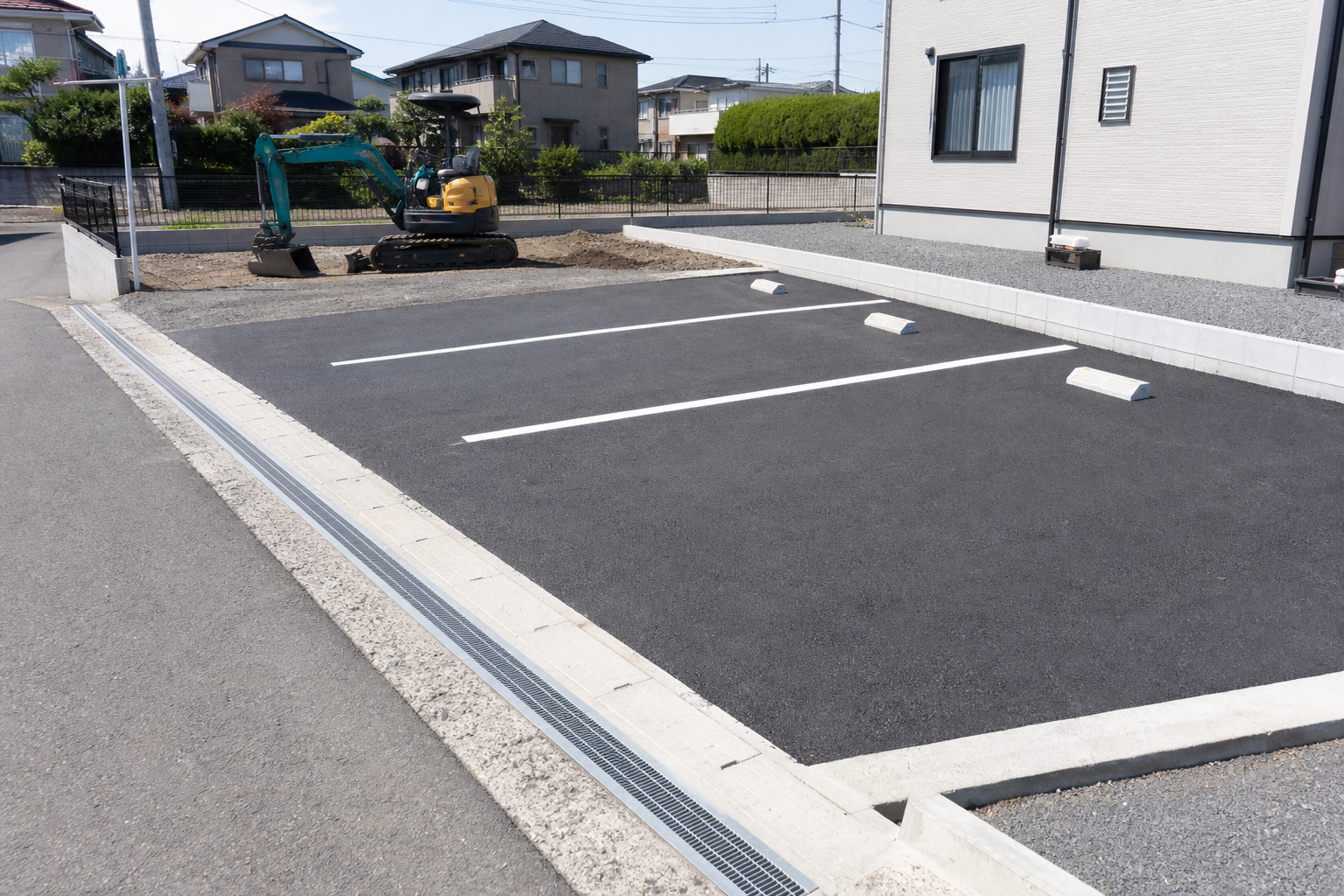 住宅まわりの駐車場舗装工事